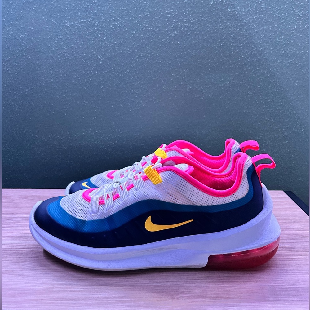 Nike Air Max Axis